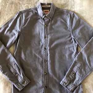 LEVI’S gray button down S